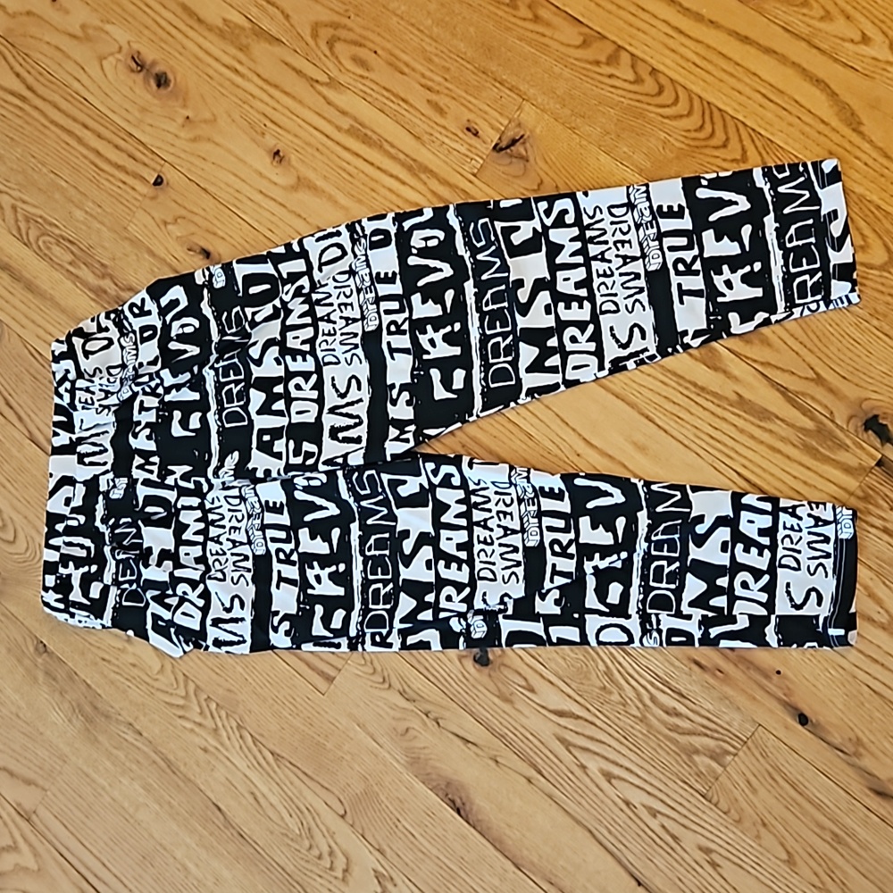 OKKANE PANTS 2 TRUE DREAMS MADE IN KOREA NWOT BLACK WHITE ELASTIC WAIST